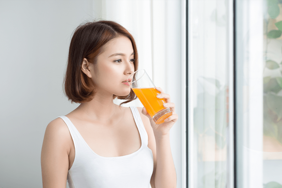 Uống nhiều nước và detox thanh lọc cơ thể